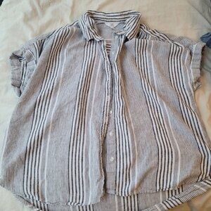 TIME AND TRU LINEN BLEND TOP